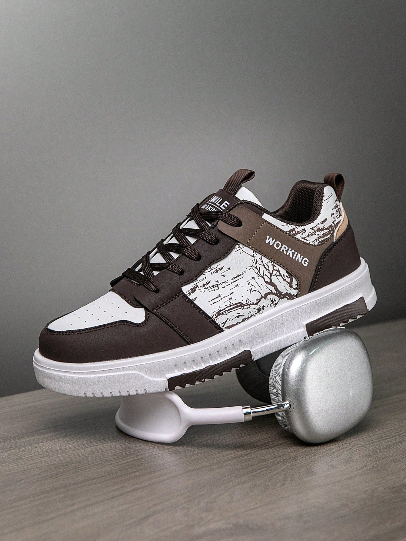 Tênis Street Estilo Urbano Recortes Detalhados