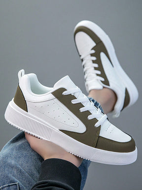 Tênis Casual Cano Baixo Recortes Com Solado Estruturado