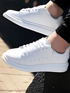 Tênis Casual Estruturado Solado Alto Minimalista