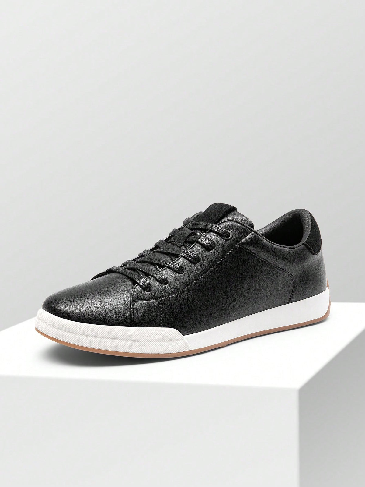 Tênis Casual Couro Design Minimalista Solado Resistente