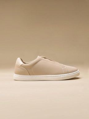 Tênis Casual Slip On Com Solado Baixo Confortável