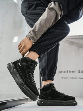 Tênis Street Cano Alto Solado Resistente