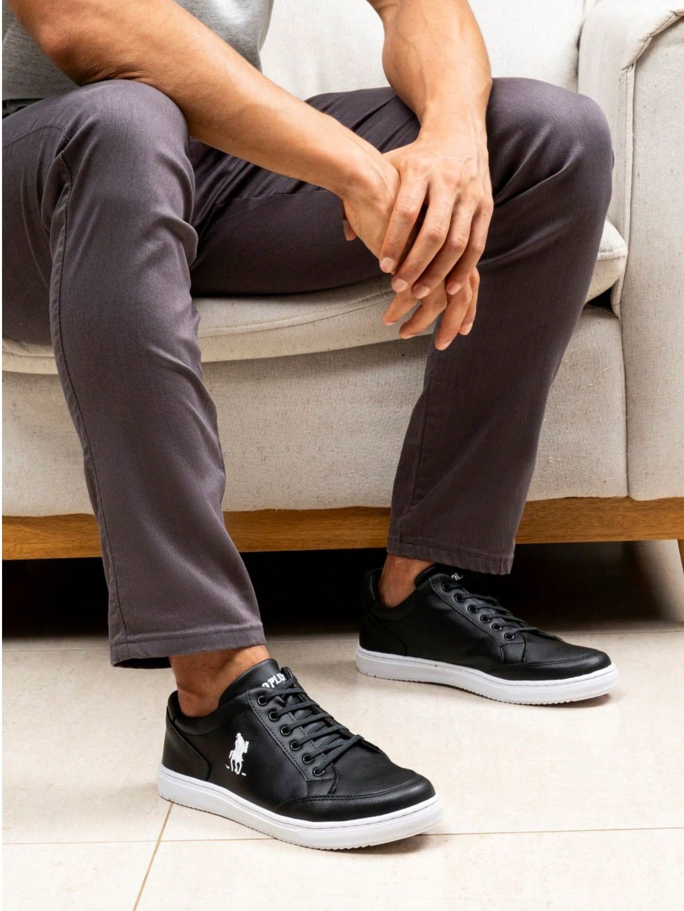 Tênis Casual Cano Baixo Design Minimalista Urbano