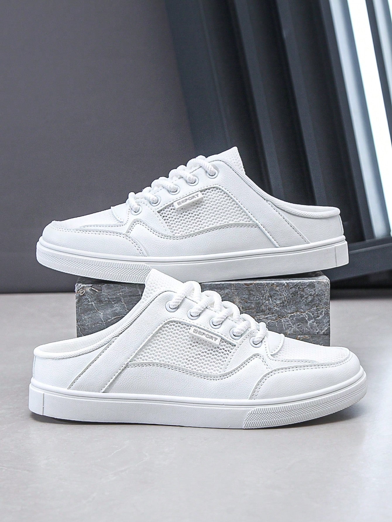 Tênis Casual Mule Lona Com Detalhe Respirável