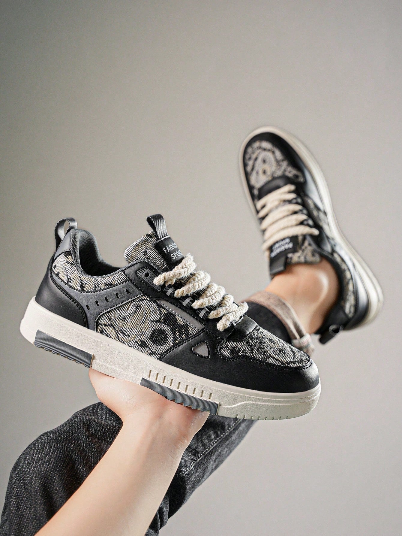 Tênis Street Estampado Casual Cano Baixo Detalhes Modernos