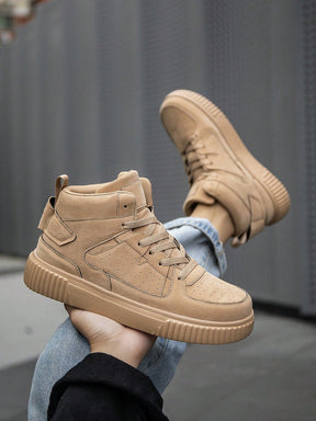 Tênis Street Cano Alto Solado Tratorado