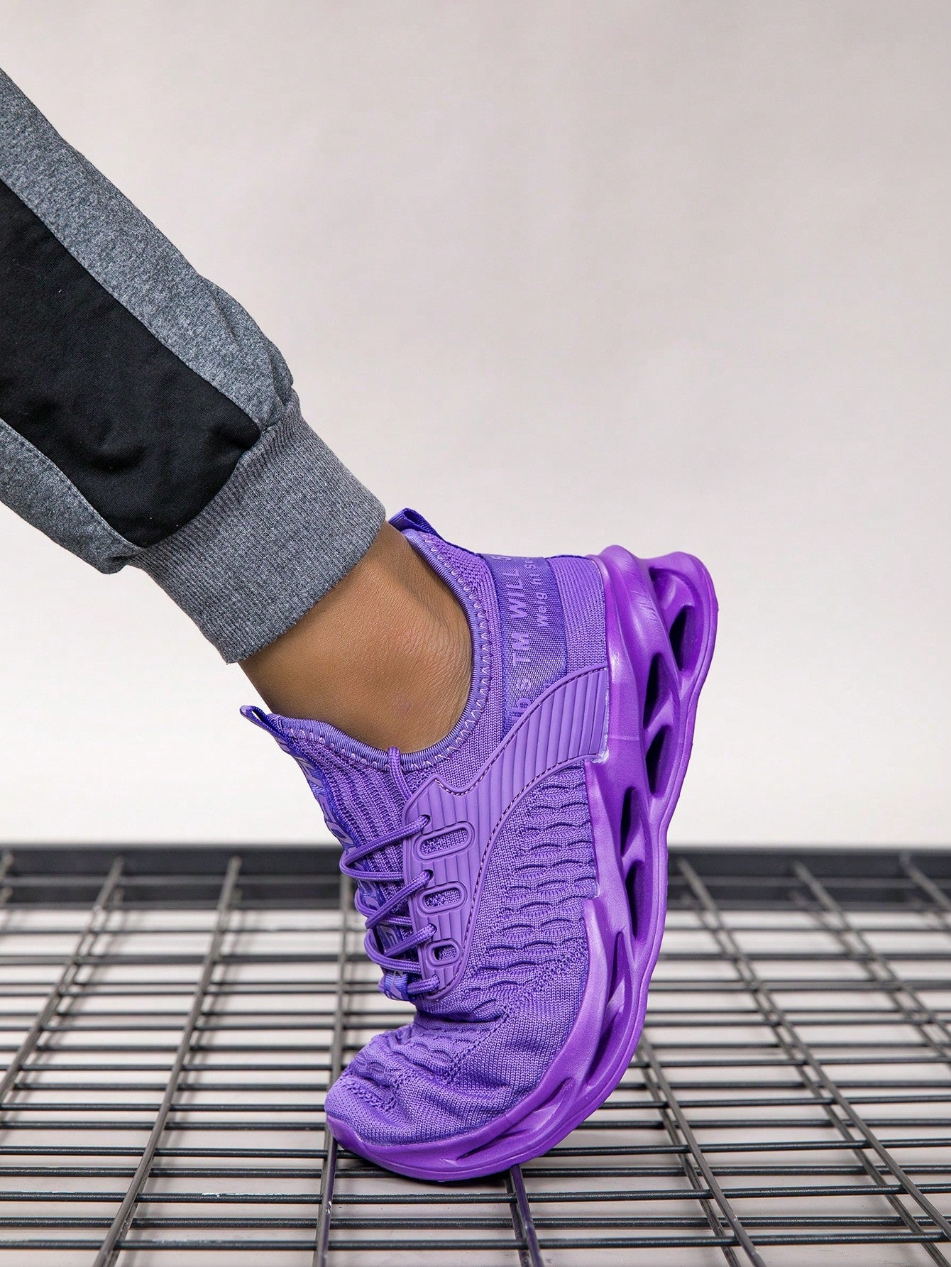Tênis Chunky Knit Respirável Solado Futurista