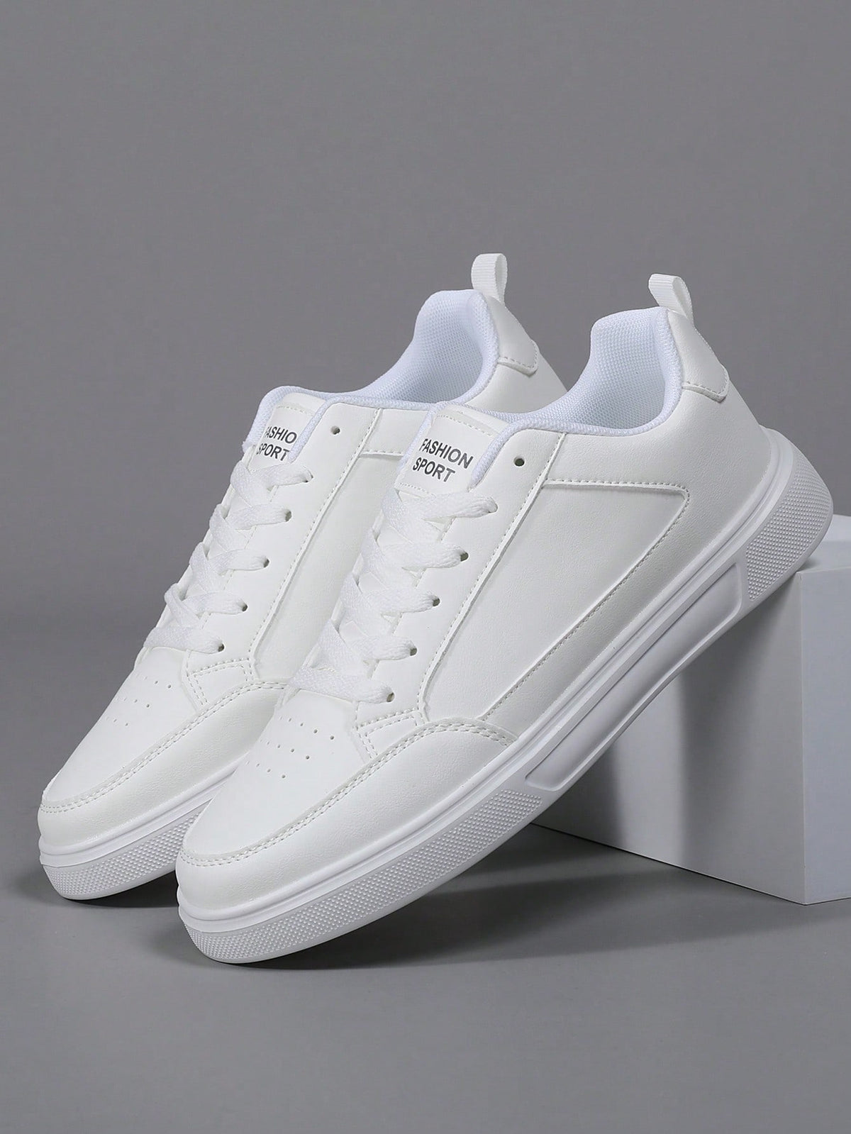 Tênis Casual Sintético Design Minimalista Com Solado Resistente