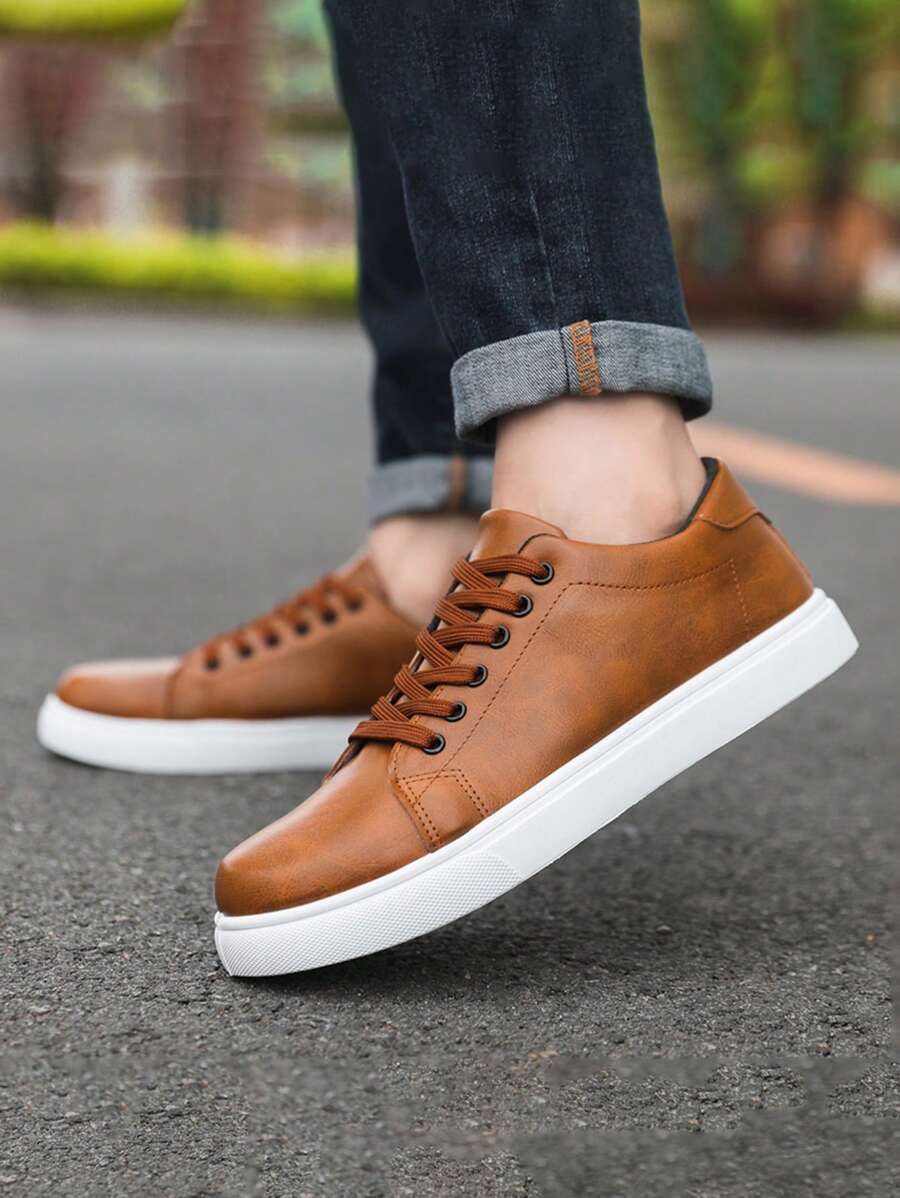 Tênis Casual Couro Sintético Design Moderno Com Solado Grosso