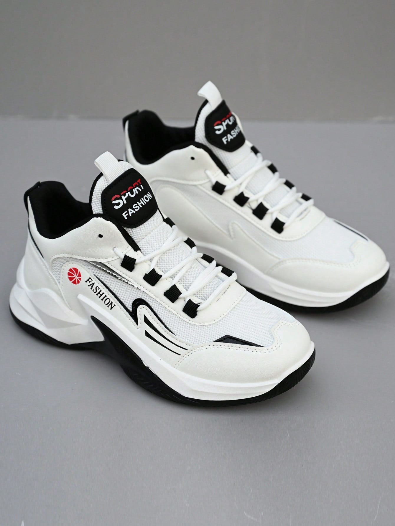 Tênis Casual Design Esportivo Recortes Modernos