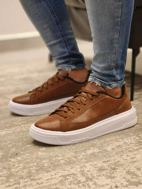 Tênis Casual Cano Baixo Com Recortes Solado Estruturado