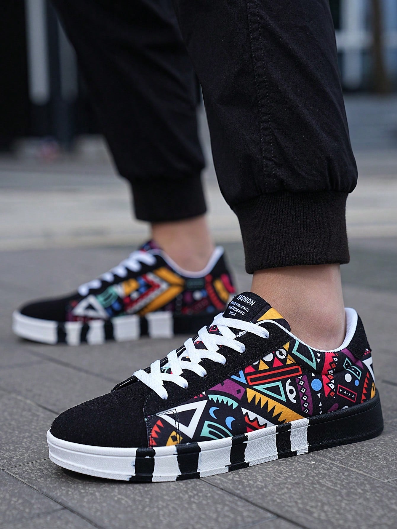 Tênis Street Estampado Geométrico Colorido Solado Casual