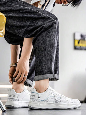 Tênis Casual Estampado Com Perfurações E Solado Resistente