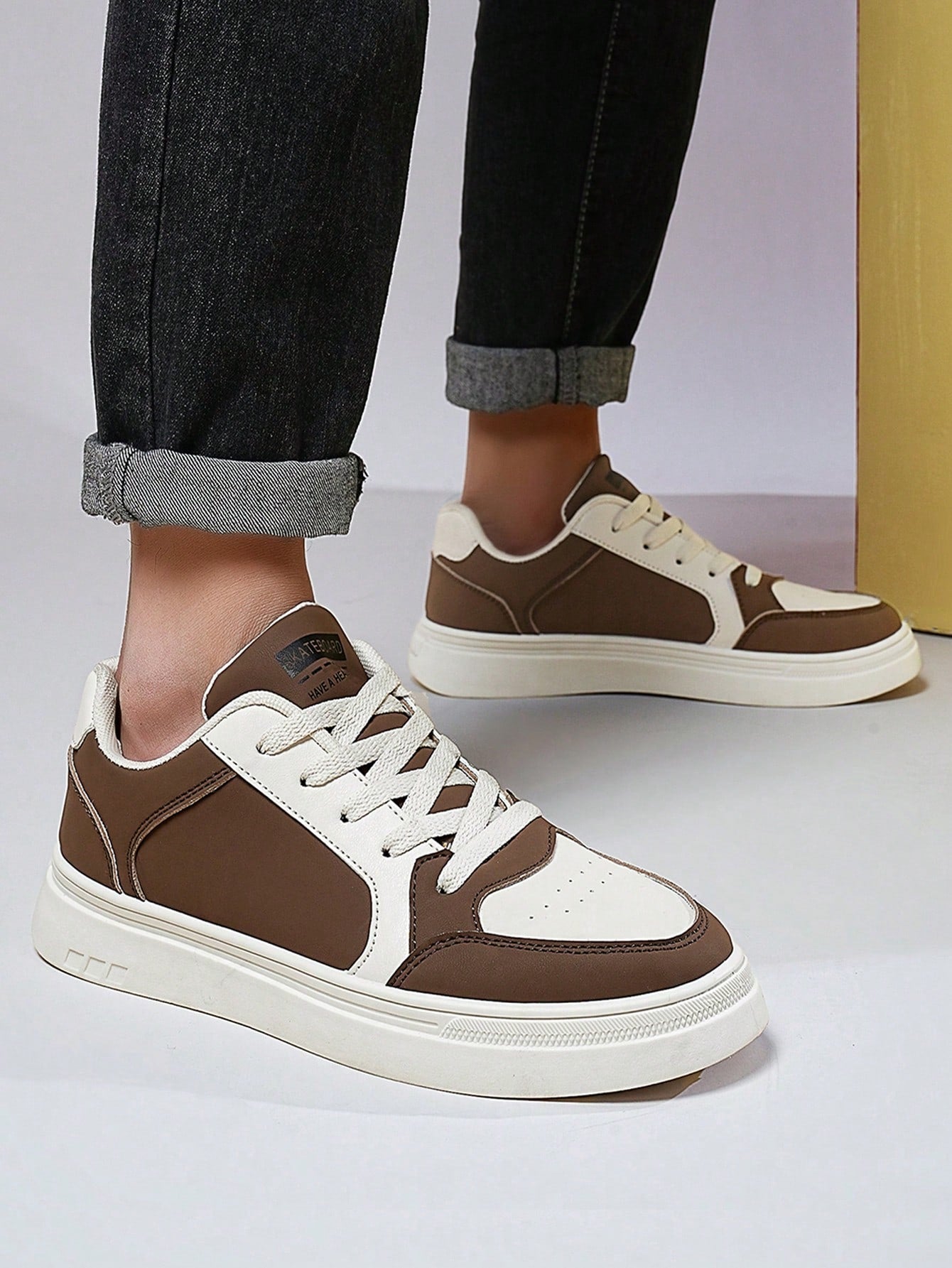 Tênis Casual Cano Baixo Estilo Retrô