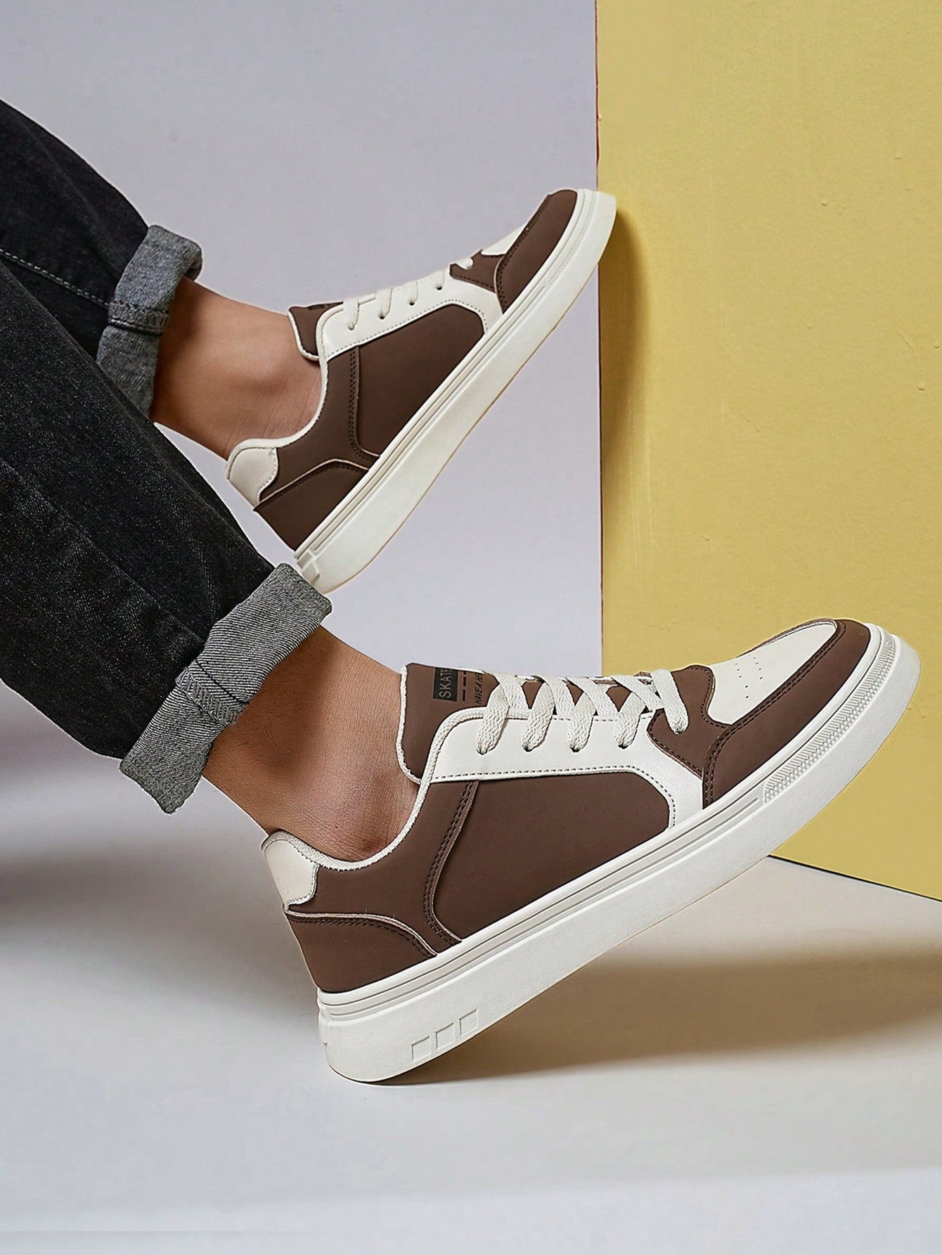 Tênis Casual Cano Baixo Estilo Retrô