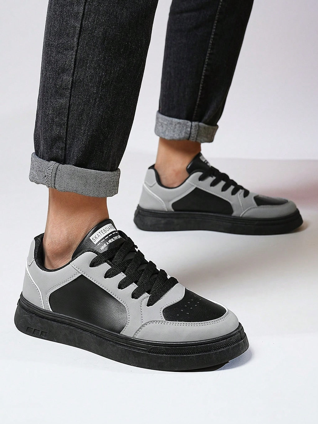 Tênis Casual Cano Baixo Estilo Retrô