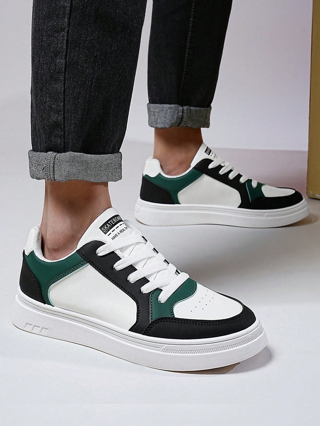 Tênis Casual Cano Baixo Estilo Retrô