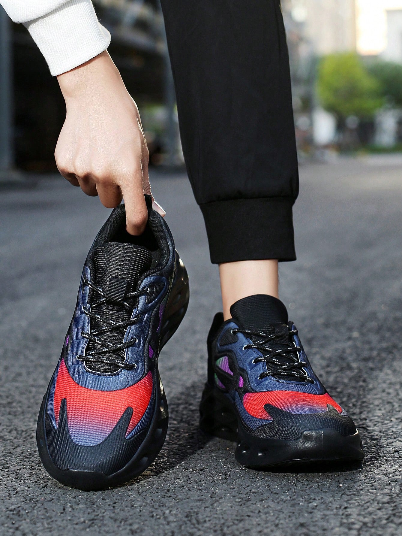 Tênis Corrida Estilo Futurista Com Solado Vazado Confortável