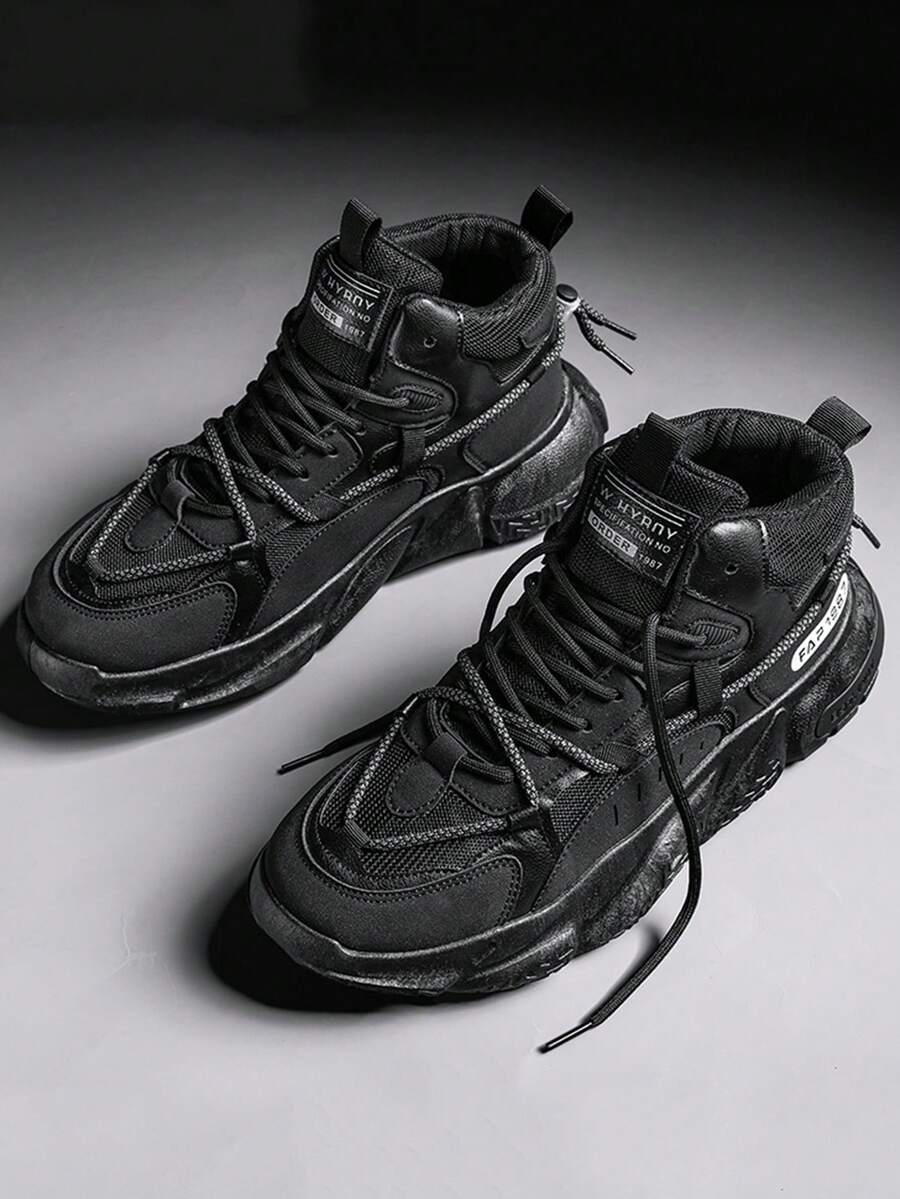 Tênis Chunky Cano Médio Com Solado Tratorado