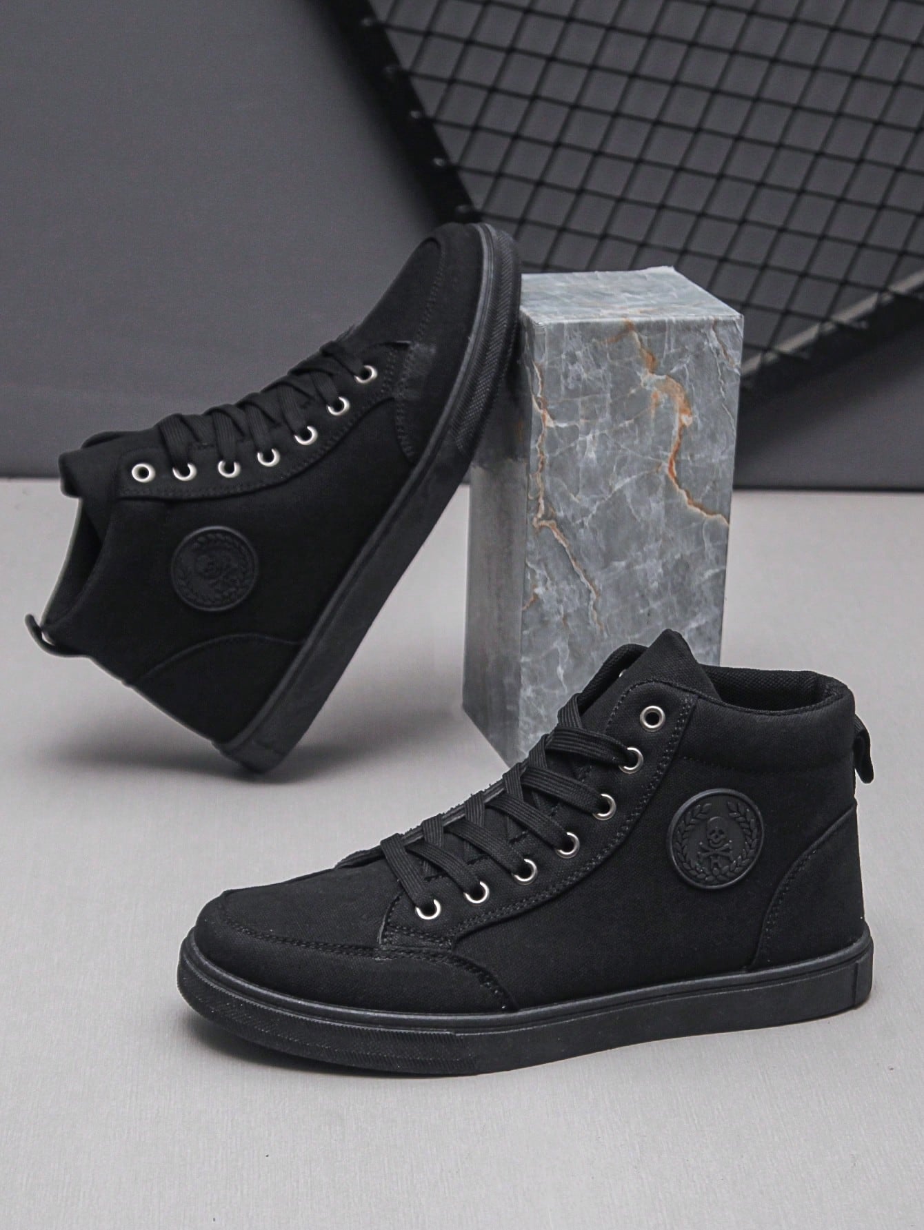 Tênis Casual Cano Alto Lona Estruturada Solado Resistente