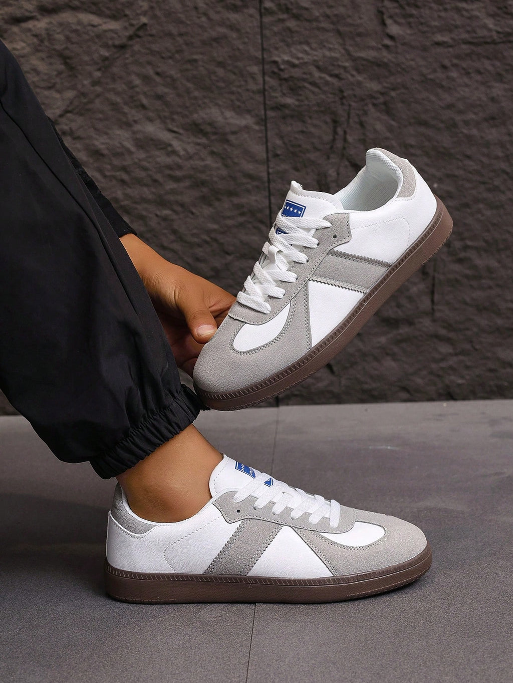 Tênis Casual Camurça Design Retrô Com Solado Resistente