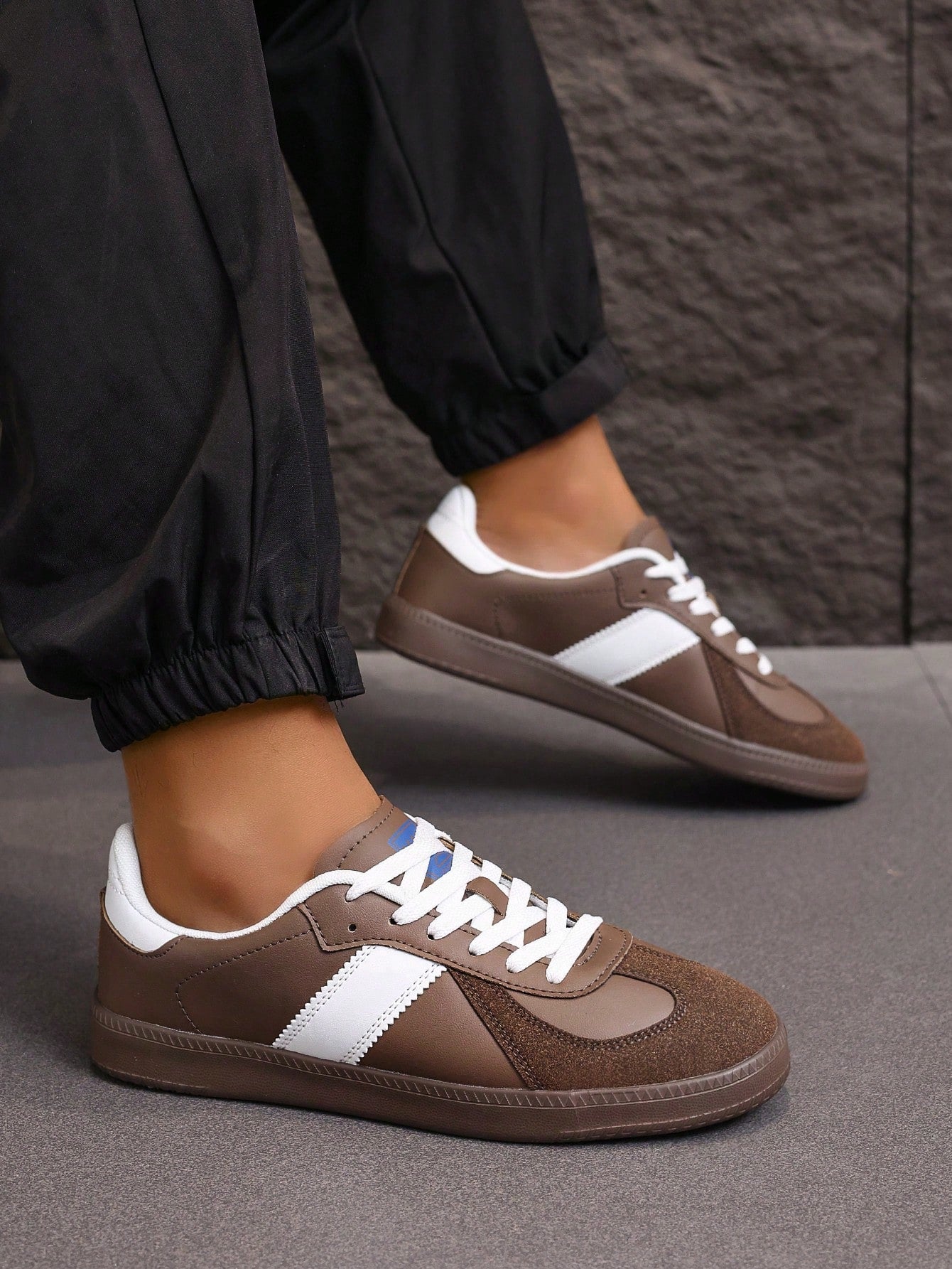 Tênis Casual Camurça Design Retrô Com Solado Resistente