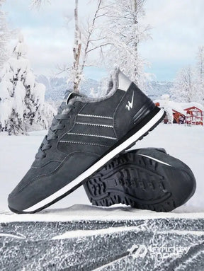 Tênis Casual Camurça Com Solado Antiderrapante Tênis Casual Camurça Com Solado Antiderrapante