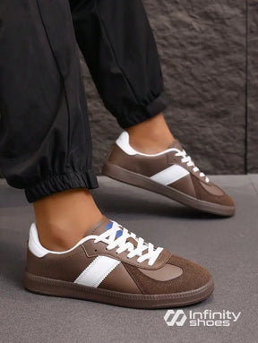 Tênis Casual Camurça Design Retrô Com Solado Resistente Tênis Casual Camurça Design Retrô Com Solado Resistente