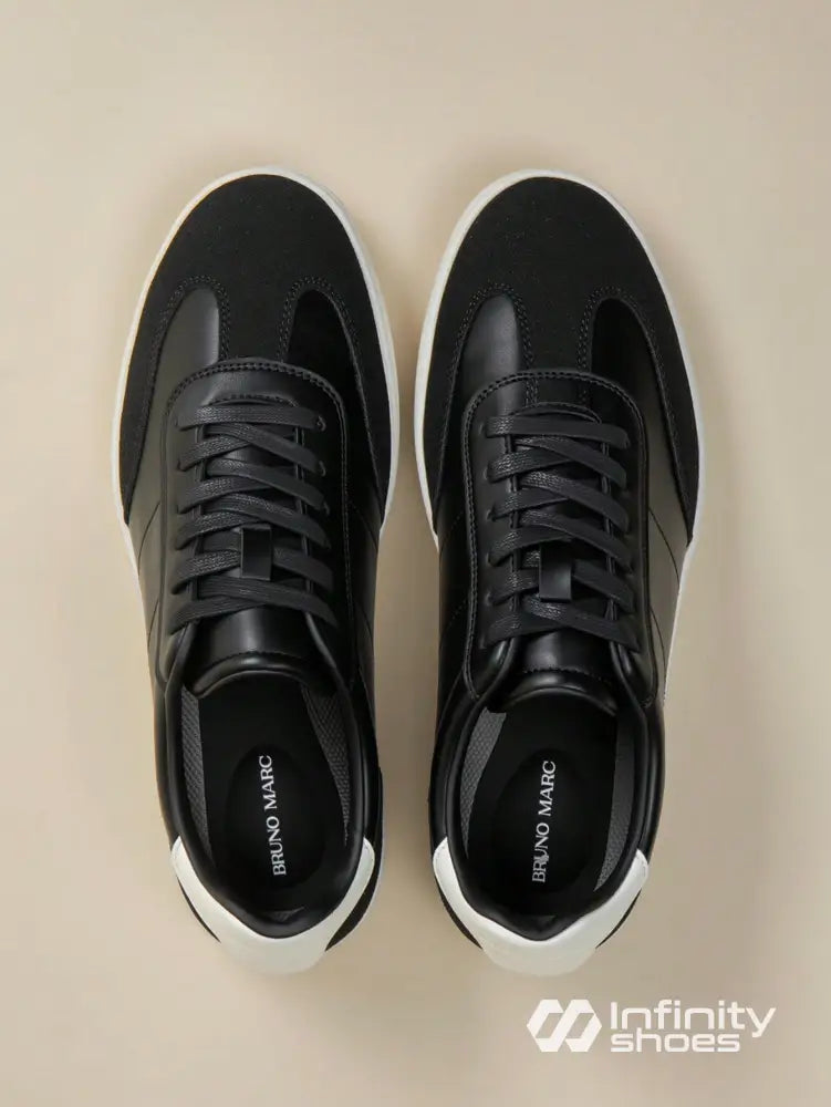 Tênis Casual Couro Com Detalhe No Calcanhar E Solado Baixo Tênis Casual Couro Com Detalhe No Calcanhar E Solado Baixo