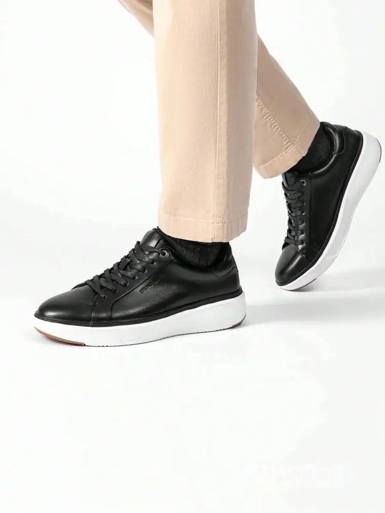 Tênis Casual Couro Com Solado Alto Confortável Tênis Casual Couro Com Solado Alto Confortável