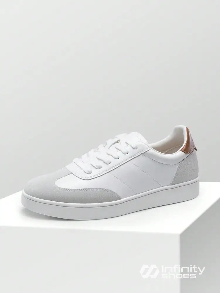 Tênis Casual Detalhe Traseiro Moderno Branco / 36 Tênis Casual Detalhe Traseiro Moderno