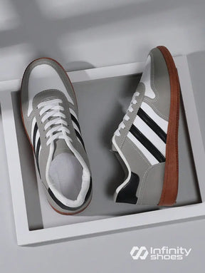 Tênis Casual Retrô Com Detalhes Em Camurça E Solado Emborrachado Tênis Casual Retrô Com Detalhes Em Camurça E Solado