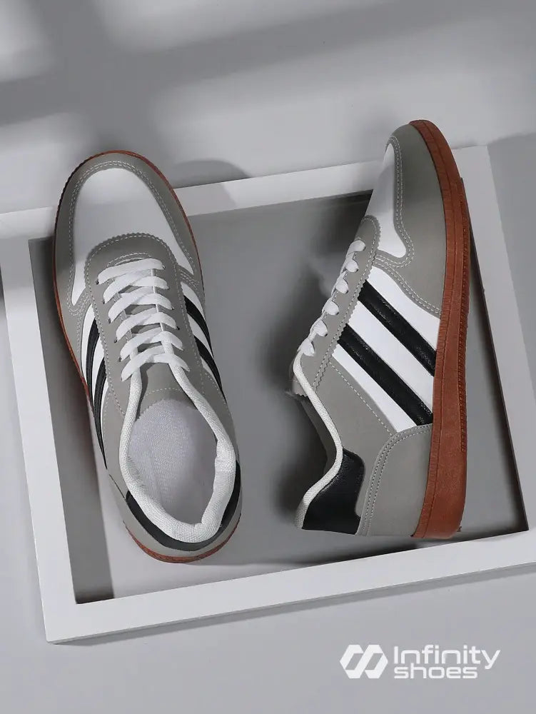 Tênis Casual Retrô Com Detalhes Em Camurça E Solado Emborrachado Tênis Casual Retrô Com Detalhes Em Camurça E Solado