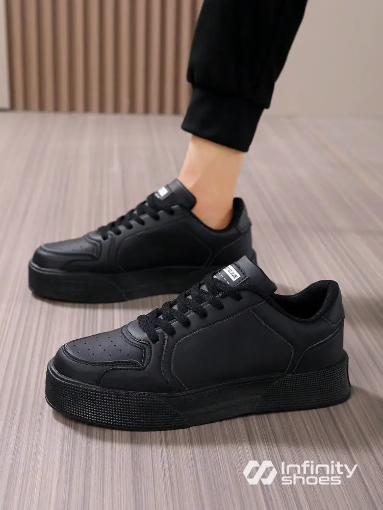 Tênis Casual Sintético Com Design Minimalista E Solado Alto Tênis Casual Sintético Com Design Minimalista E Solado Alto