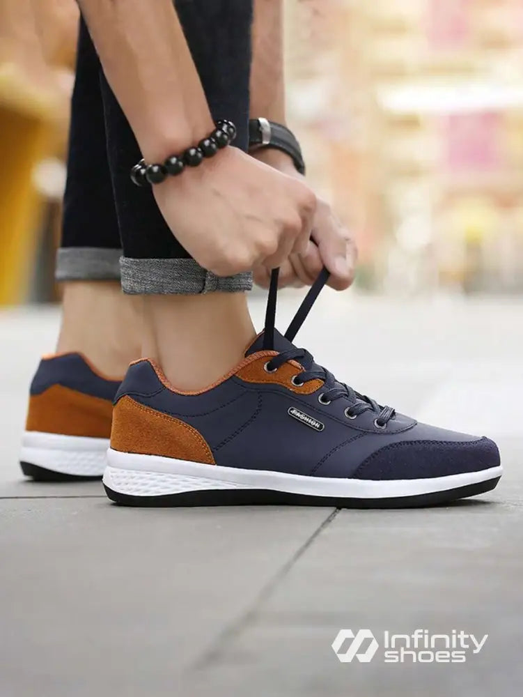 Tênis Casual Sintético Com Detalhes Em Camurça E Solado Leve Tênis Casual Sintético Com Detalhes Em Camurça E Solado