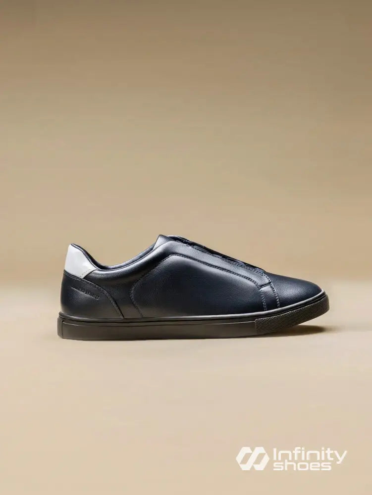 Tênis Casual Slip On Com Solado Baixo Confortável Tênis Casual Slip On Com Solado Baixo Confortável