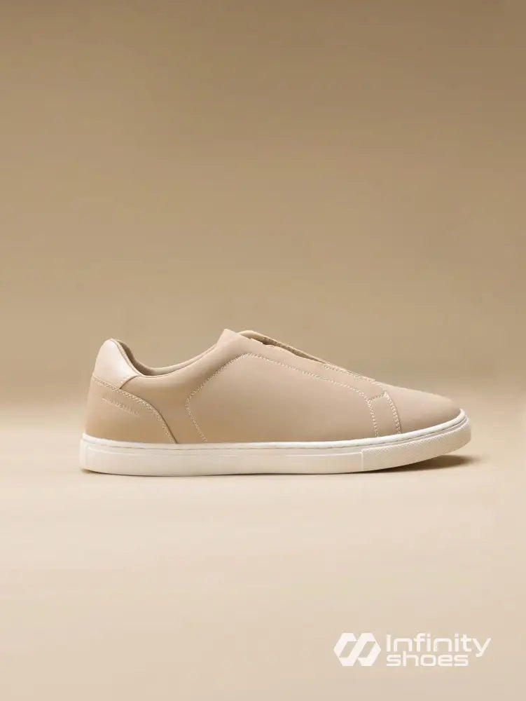 Tênis Casual Slip On Com Solado Baixo Confortável Tênis Casual Slip On Com Solado Baixo Confortável