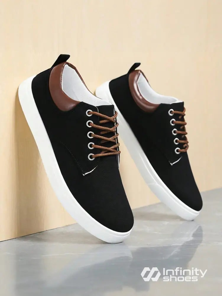 Tênis Casual Tecido Com Detalhe Em Couro E Solado Resistente Tênis Casual Tecido Com Detalhe Em Couro E Solado