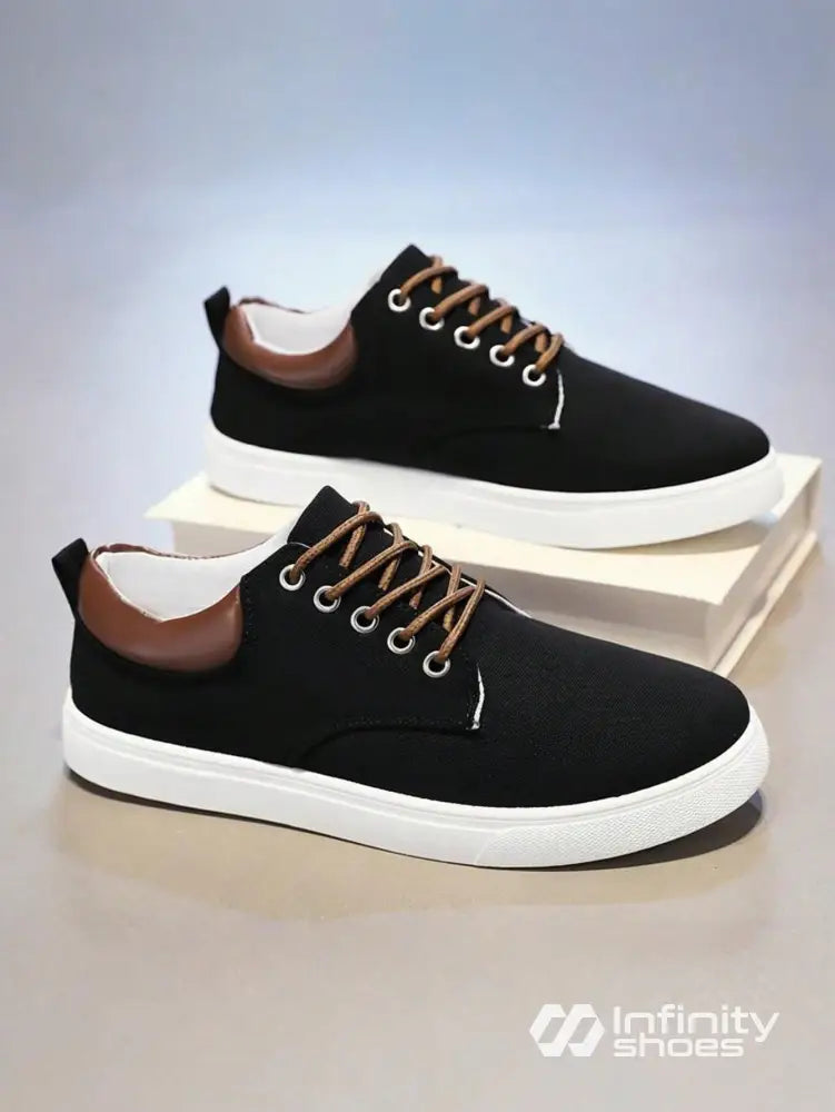 Tênis Casual Tecido Com Detalhe Em Couro E Solado Resistente Tênis Casual Tecido Com Detalhe Em Couro E Solado