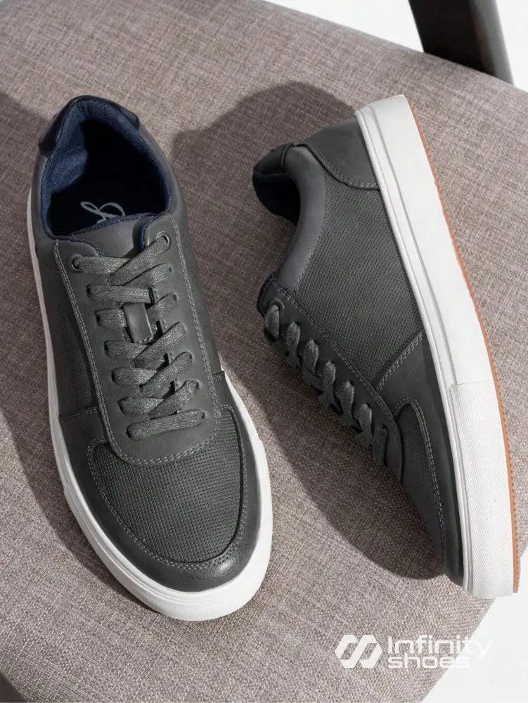 Tênis Casual Texturizado Design Moderno Urbano Cinza / 36 Tênis Casual Texturizado Design Moderno Urbano