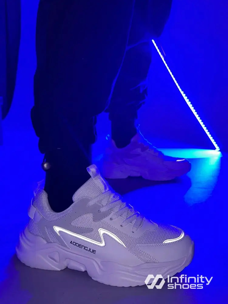 Tênis Corrida Estrutura Leve Design Moderno Tênis Corrida Estrutura Leve Design Moderno