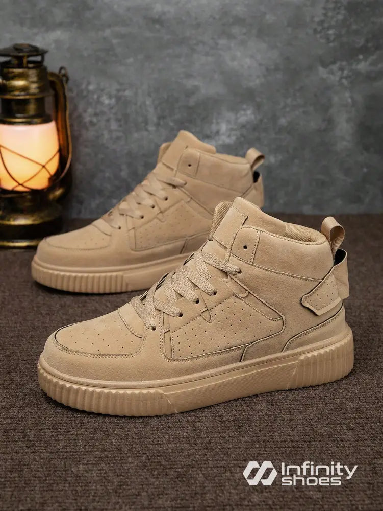 Tênis Street Cano Alto Solado Tratorado Tênis Street Cano Alto Solado Tratorado